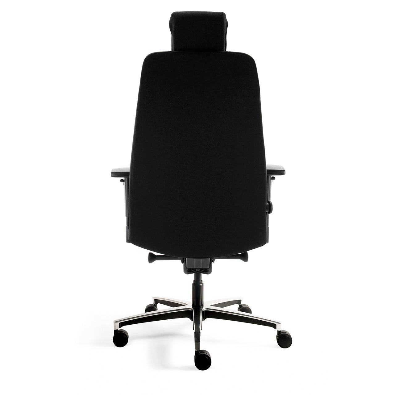 Achteraanzicht van de 24-uurs bureaustoel Jason met zwarte stoffering en alu voetkruis