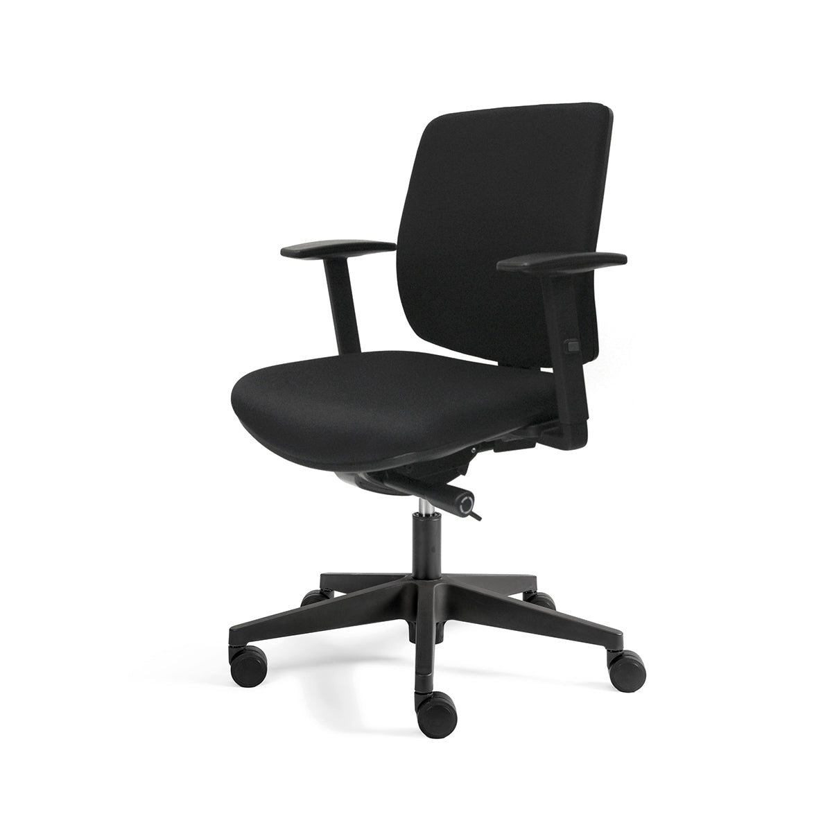 Junna Basic Comfort bureaustoel gezien vanaf schuinvoor