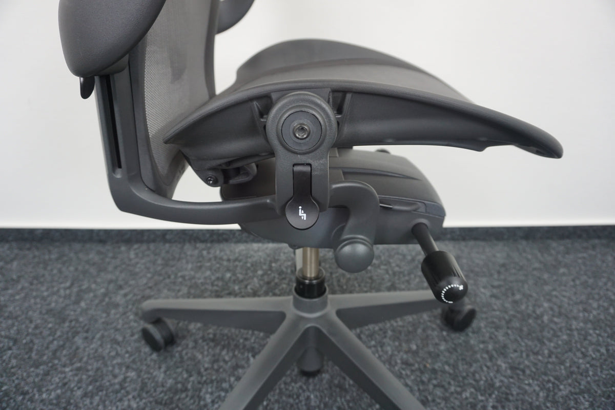 Refurbished Herman Miller Aeron type B Remastered, grafiet foto 7