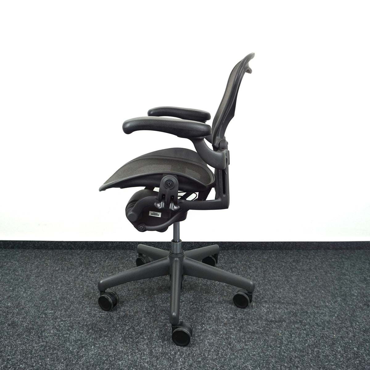 Refurbished Herman Miller Aeron type A, antraciet foto 3