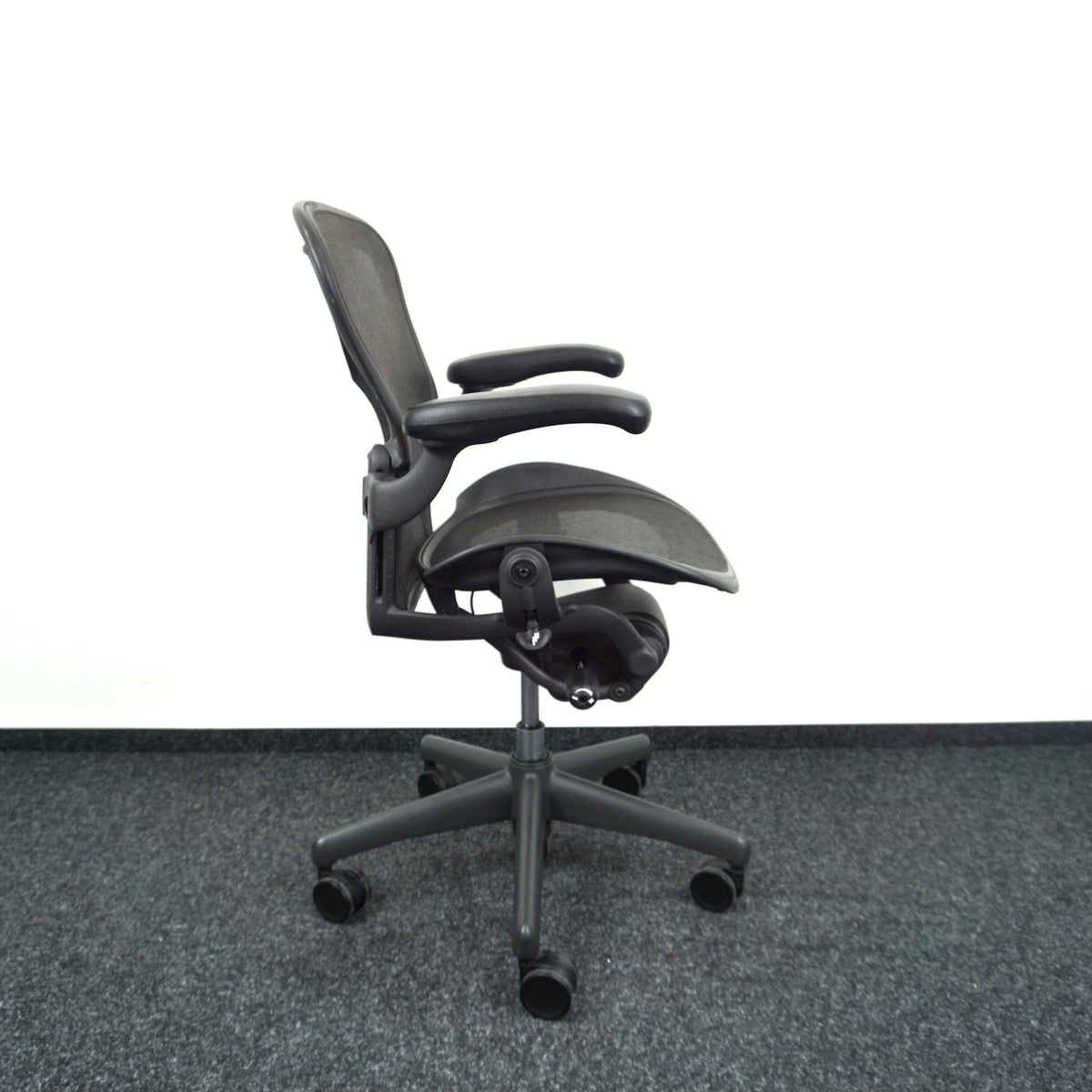 Refurbished Herman Miller Aeron type A, antraciet foto 5