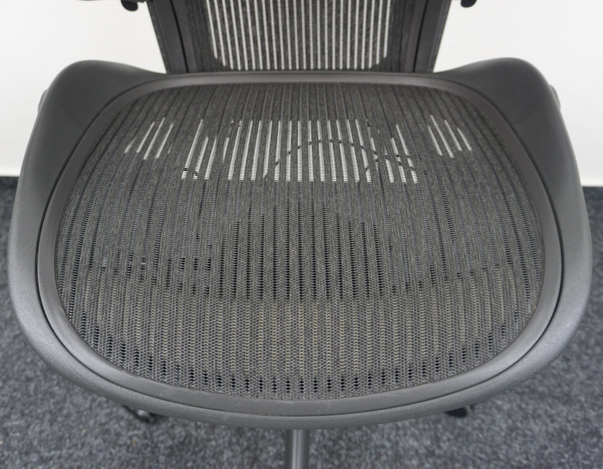 Refurbished Herman Miller Aeron type A, antraciet foto 9