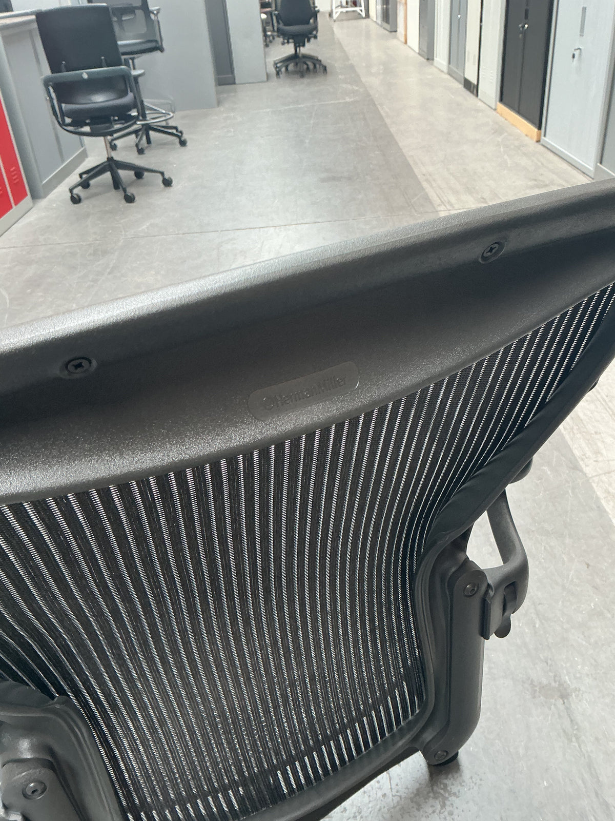 Refurbished Herman Miller Aeron bureaustoel, graphite foto 9